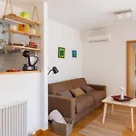 Modern With Terrace 4 Min Walk To The * Σπλιτ