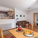 Modern With Terrace 4 Min Walk To The Σπλιτ