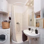 Modern With Terrace 4 Min Walk To The Διαμέρισμα *
