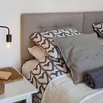 Modern With Terrace 4 Min Walk To The *