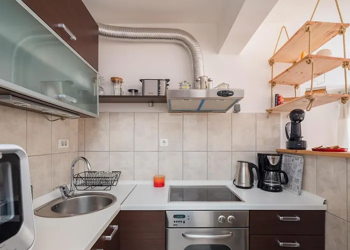 Apartmán Modern With Terrace 4 Min Walk To The *