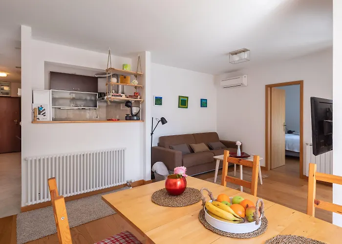 Modern With Terrace 4 Min Walk To The Split