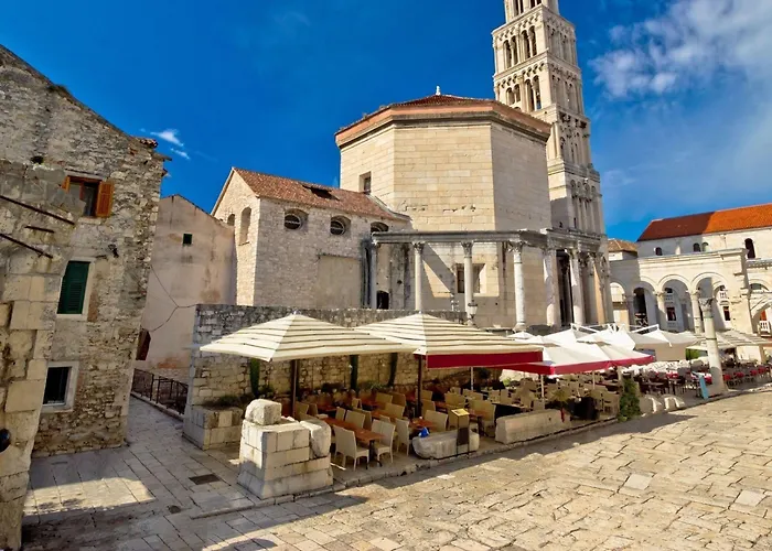 Modern With Terrace 4 Min Walk To The Apartmán Split
