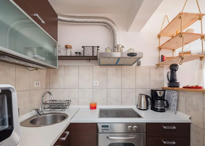 Modern With Terrace 4 Min Walk To The Split