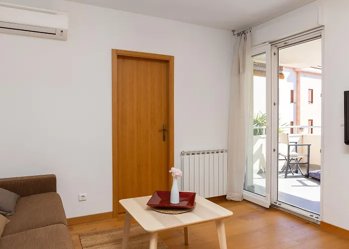 Apartmán Modern With Terrace 4 Min Walk To The Split