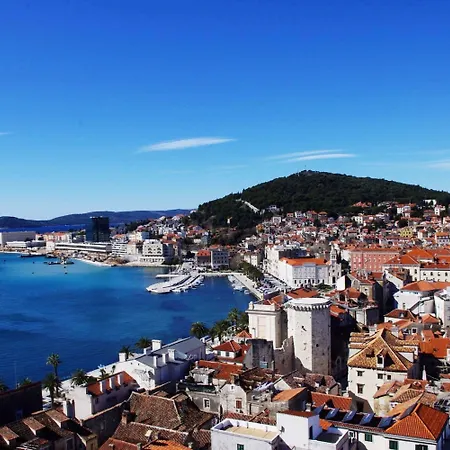 Modern With Terrace 4 Min Walk To The Apartamento Split