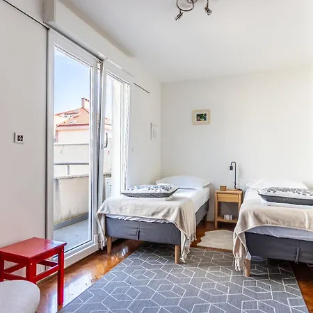 Modern With Terrace 4 Min Walk To The 斯普利特