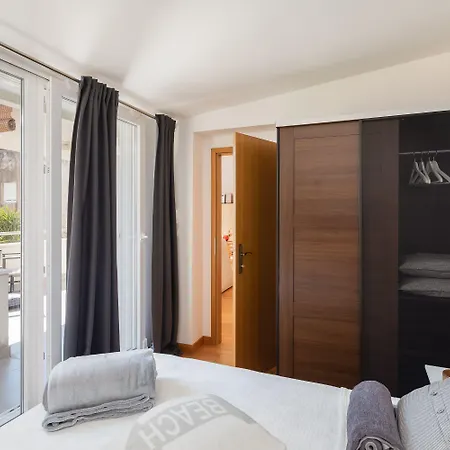 公寓 Modern With Terrace 4 Min Walk To The *